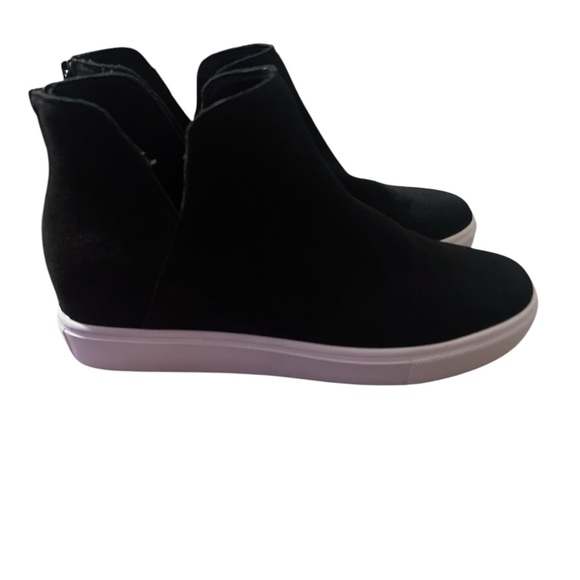 Steve Madden Wrangle Wedge Sneakers - Picture 2 of 6